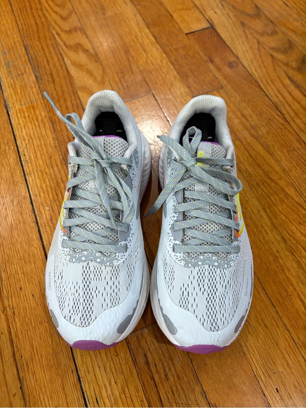 New Balance DynaSoft Nitrel v5 Womens Size 7.5 Grey Trail Running Shoes WTNTROB5